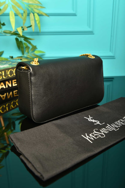 Calypso Medium in Grained Lambskin