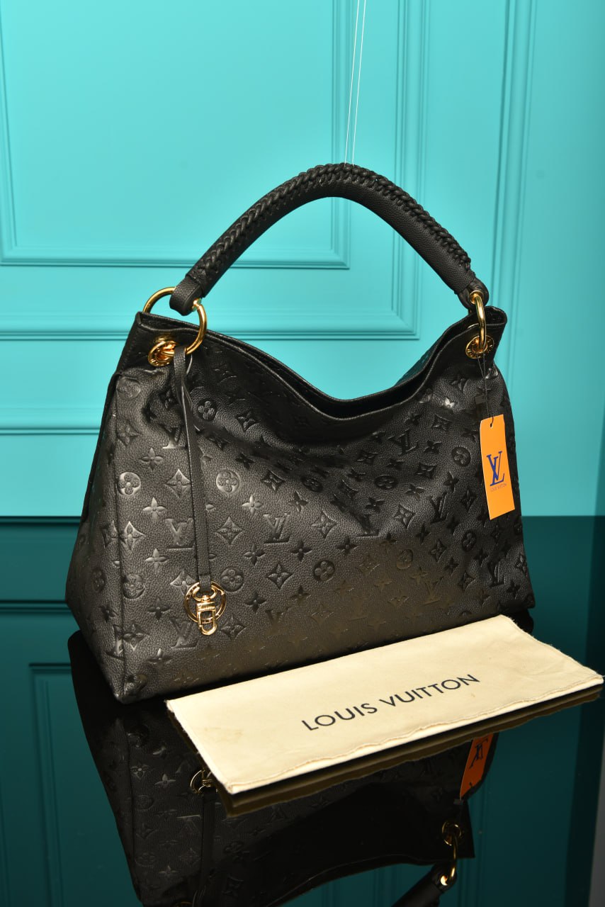 LVS - Artsy ( Black )