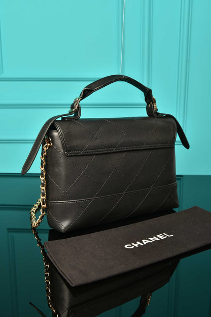 CH - Flap Shopping Bag