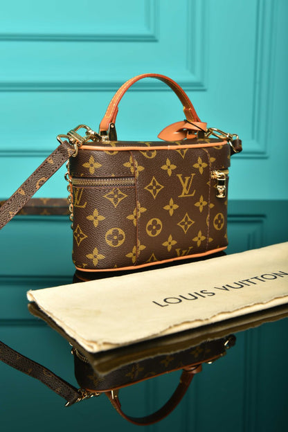 LVS - Vanity Chain Pouch