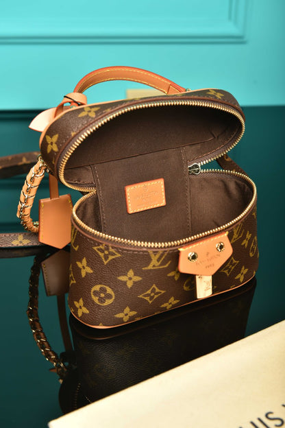 LVS - Vanity Chain Pouch