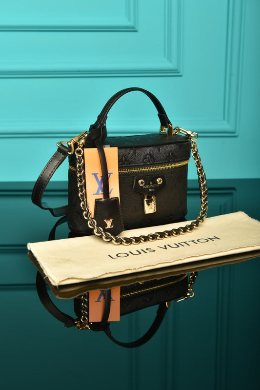 LVS - Vanity Chain Pouch